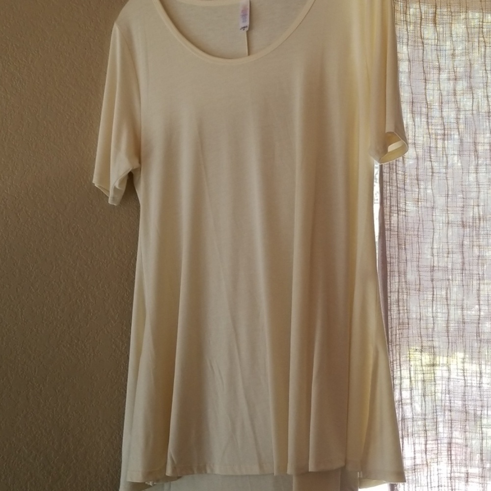Cream Lularoe Medium Perfect T